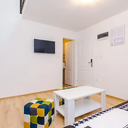 Guest house Baza 3*