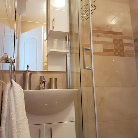 Baza 3* Dubrovník